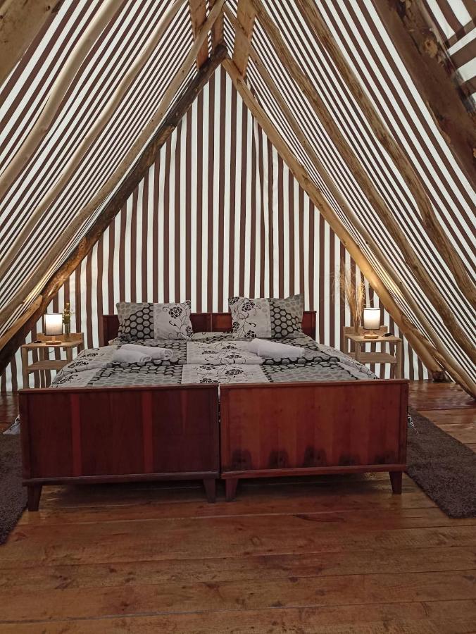 Amoj B&B And Guest House อาลาแวร์ดิ ภายนอก รูปภาพ